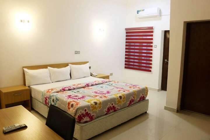 Room 7 of 26