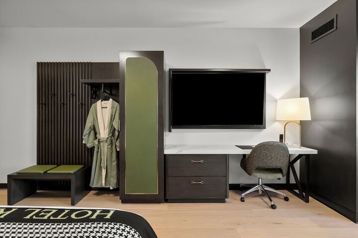 Room 26 of 52