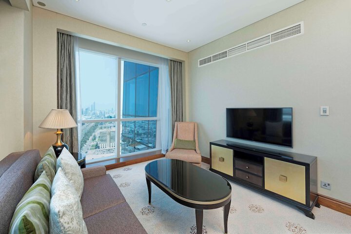 Room 27 of 103