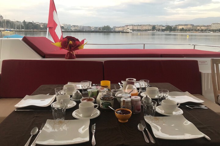 Breakfast/Coffee Service 28 of 46