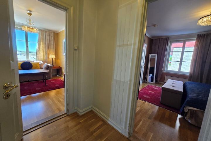 Room 105 of 334