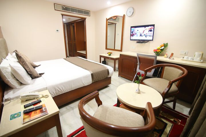 Room 2 of 12