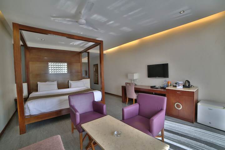 Room 14 of 67