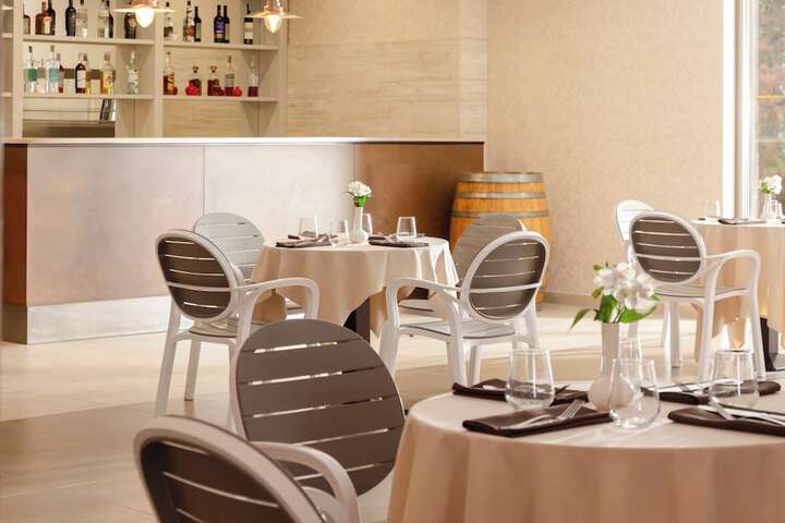 Dining 100 of 140