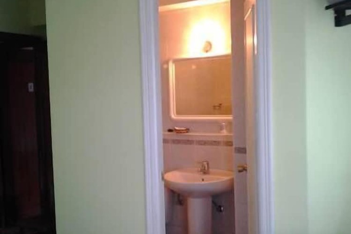 Room 17 of 45