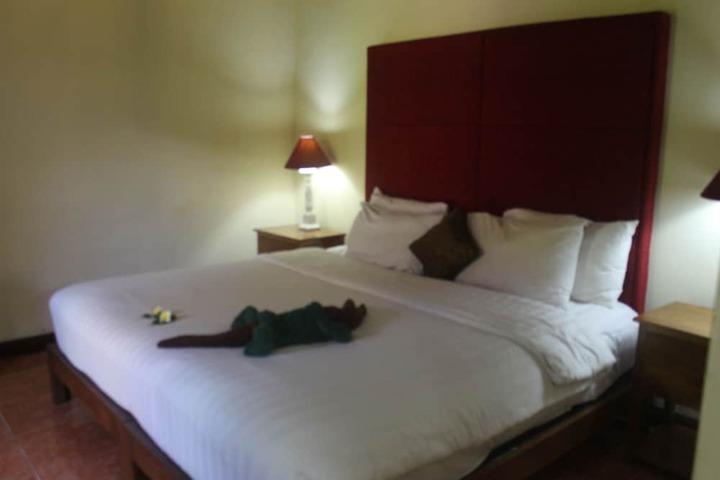 Room 3 of 54