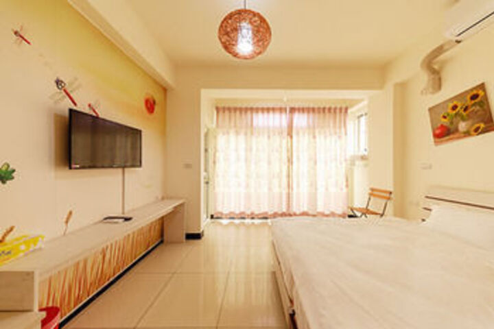 Room 8 of 51