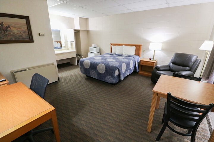 Room 7 of 51
