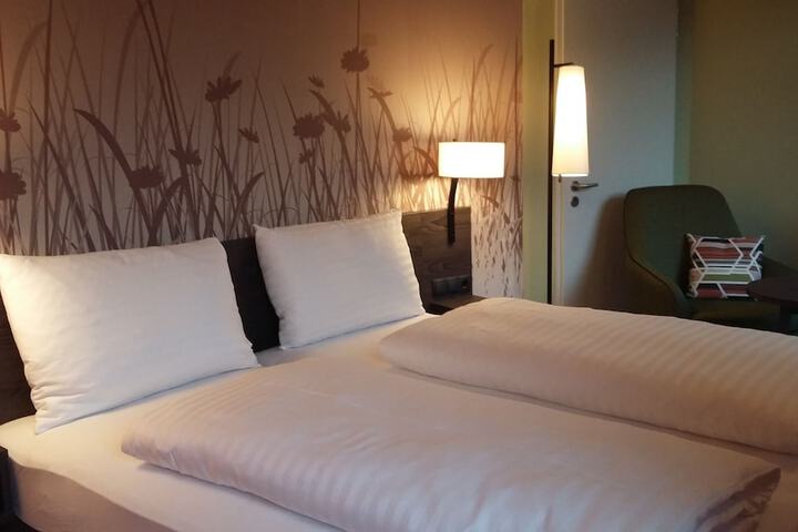 Room 10 of 53