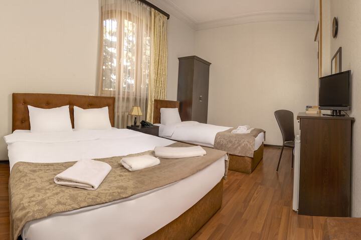 Room 15 of 21