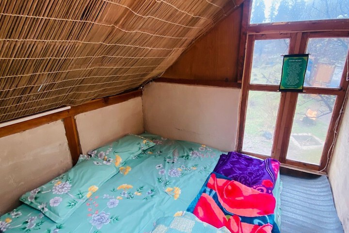 Room 6 of 22