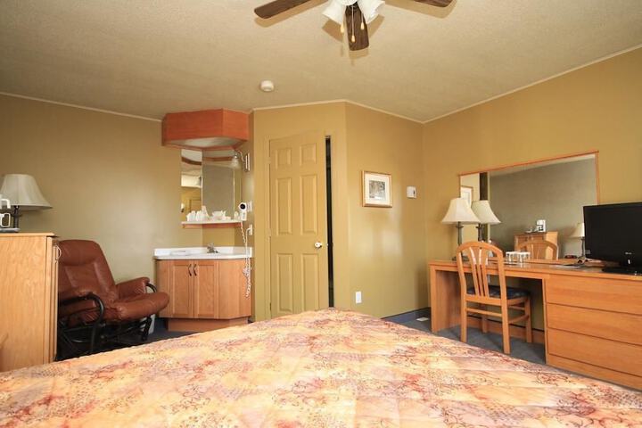 Room 7 of 36