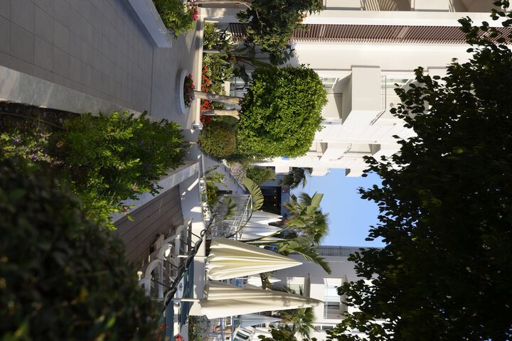Hotel Exterior 104 of 115