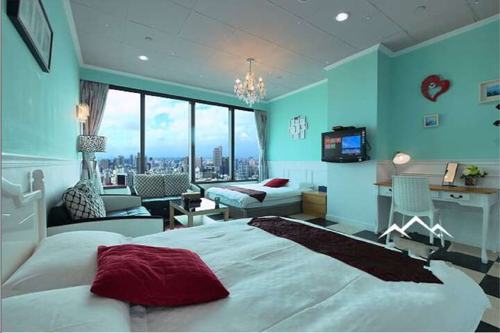 Room 44 of 98