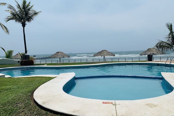 Pool 24 of 38