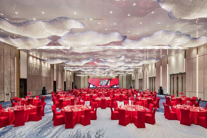 Ballroom/Hall 60 of 72