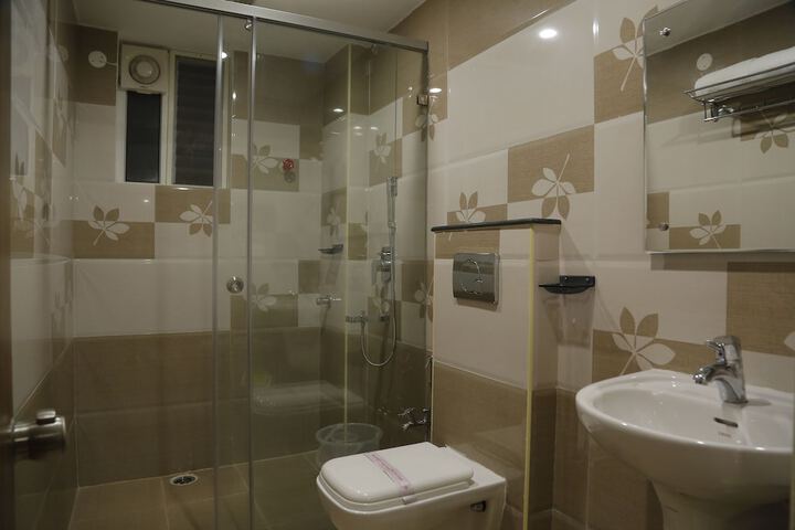 Room 19 of 32