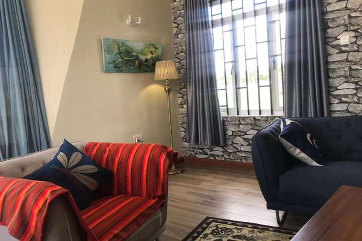 Room 16 of 33
