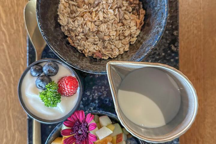 Breakfast/Coffee Service 80 of 91