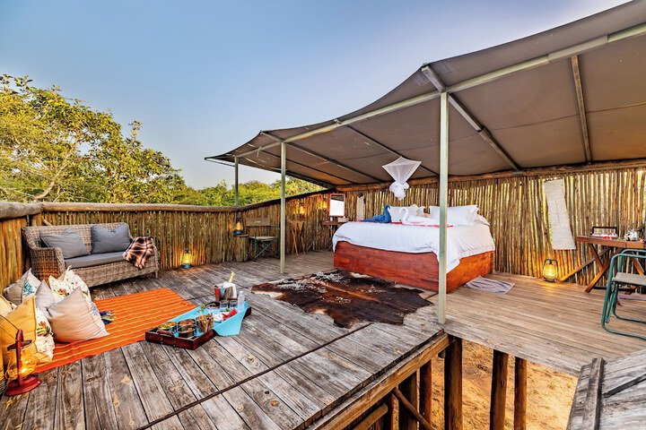 Sundeck 66 of 74