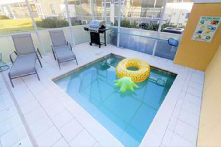 Pool 203 of 279