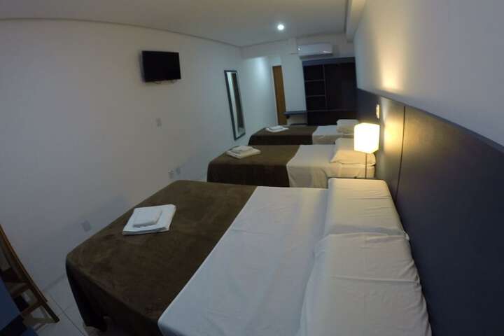 Room 5 of 9