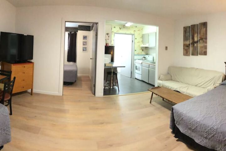 Room 8 of 37