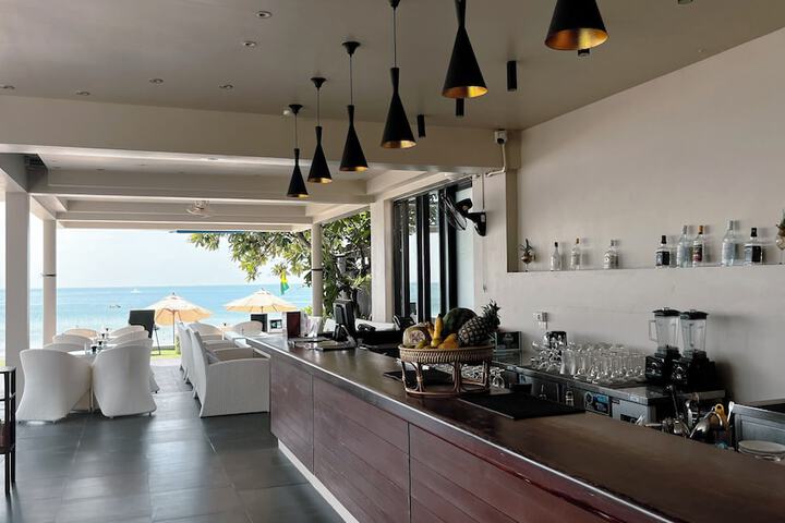Lounge 175 of 218