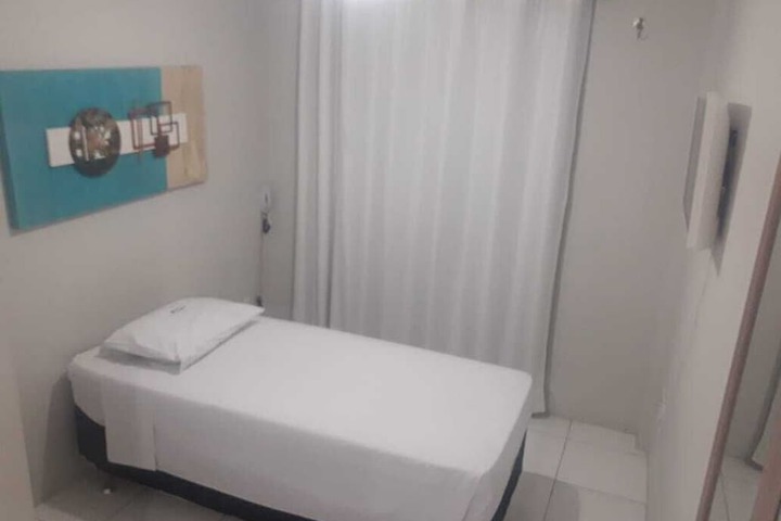 Room 10 of 31