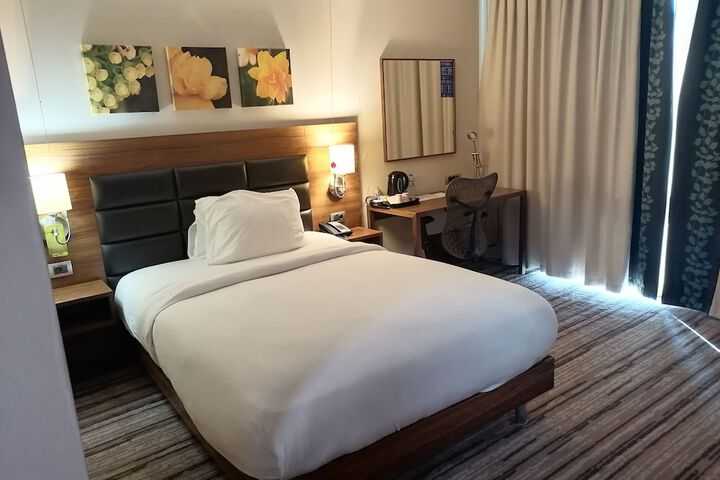 Room 10 of 49