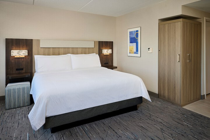 Room 12 of 47
