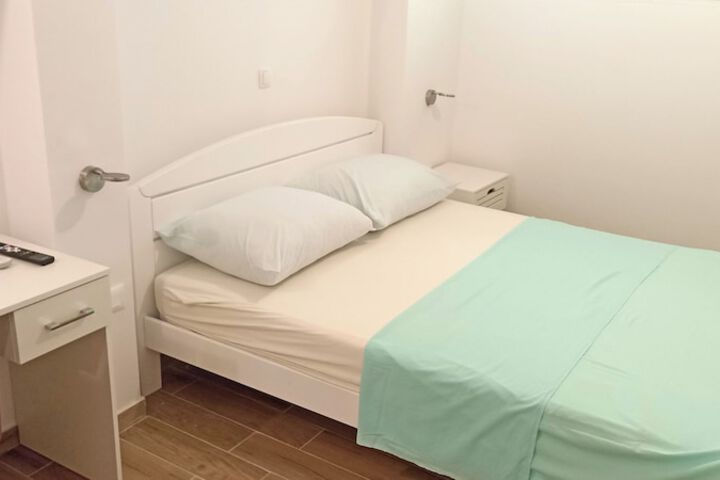 Room 43 of 117