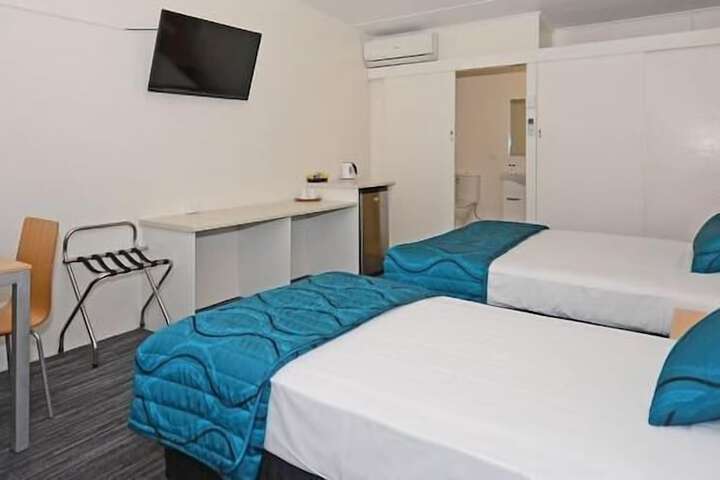 Room 29 of 48