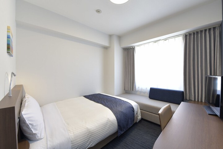 Room 25 of 62