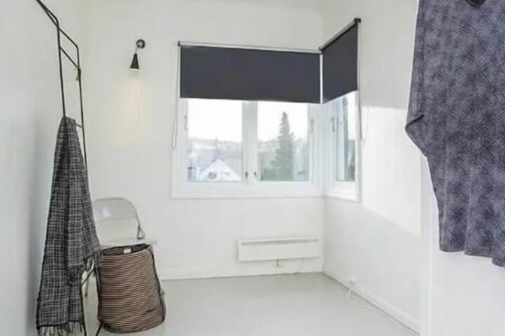 Room 3 of 15