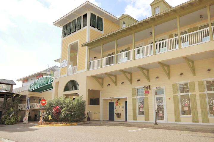 Image of Johns Pass Hotel