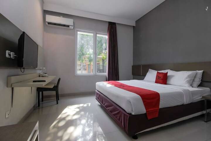 Photo of RedDoorz near Goa Sunyaragi