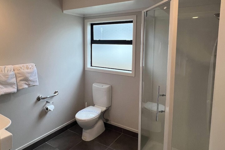 Room 50 of 302
