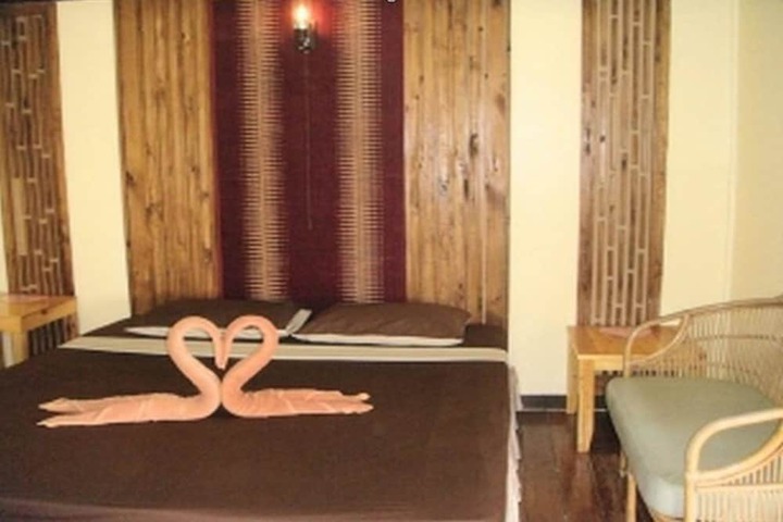 Room 18 of 135