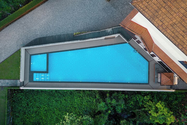 Pool 58 of 88