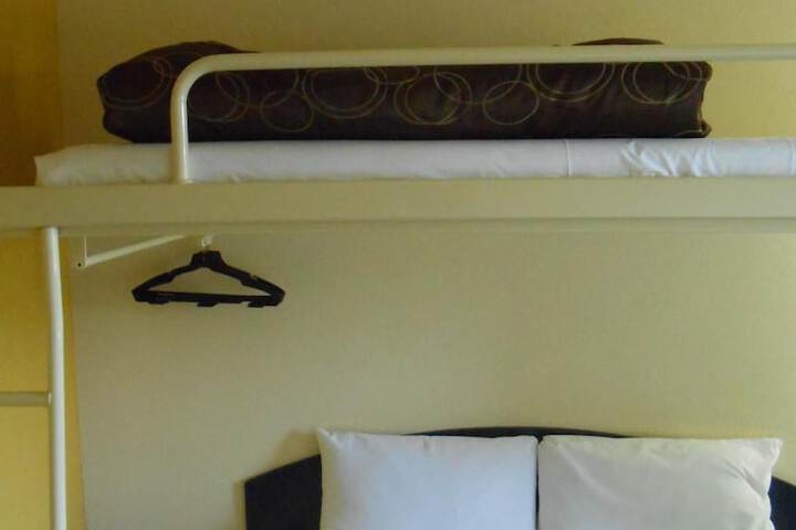Room 7 of 61
