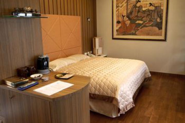 Room 26 of 79