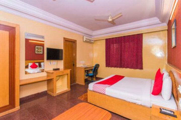 Room 21 of 32