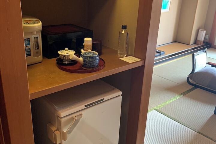 Room 18 of 52