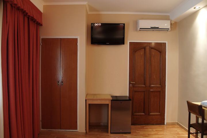 Room 19 of 39