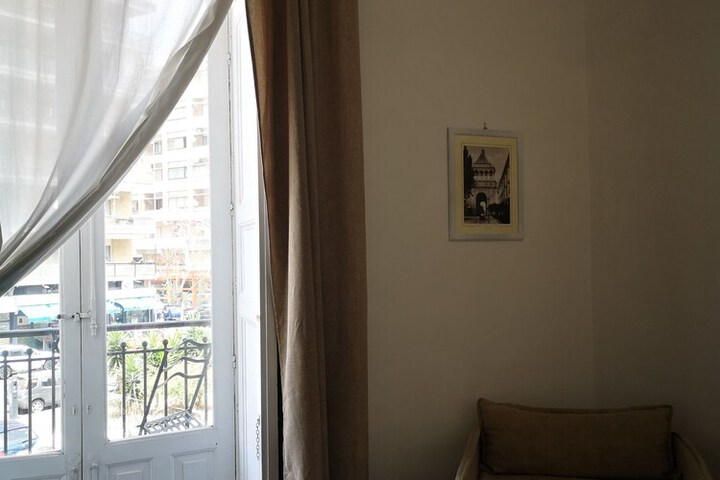 Room 4 of 40