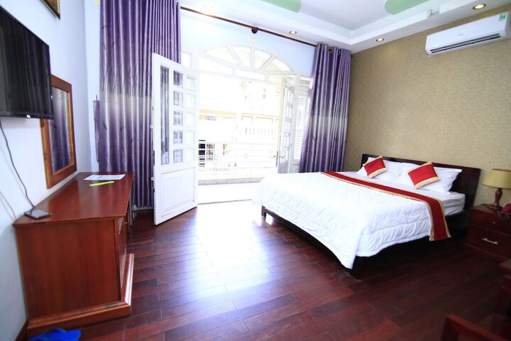 Room 13 of 56