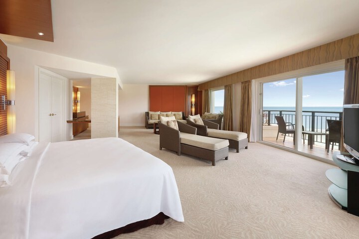 Room 56 of 160