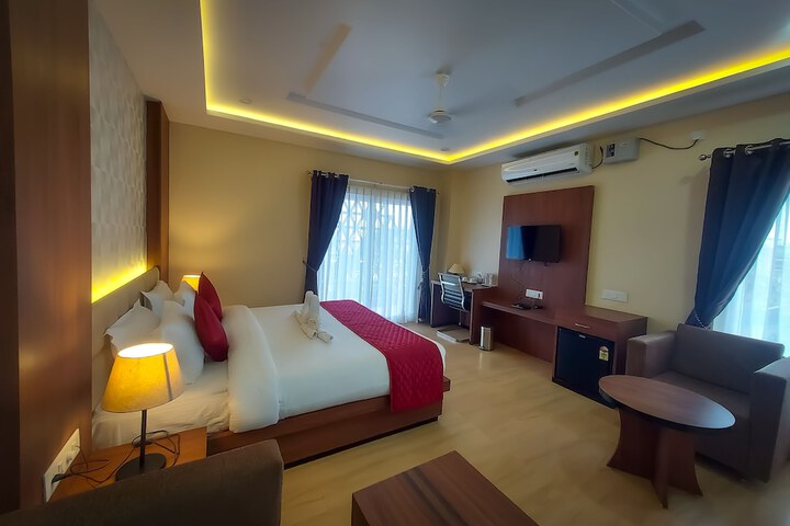 Room 11 of 20