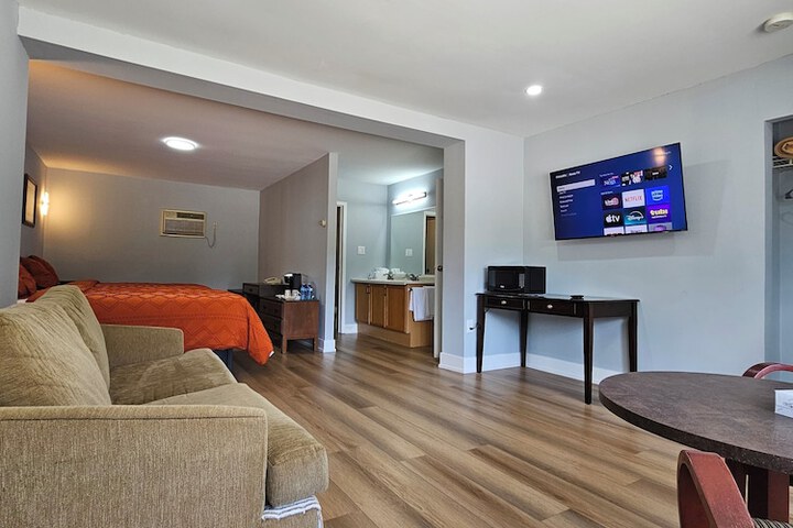 Room 19 of 69